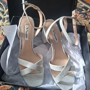 Nina New York Glittery Silver Women's 9 1/2